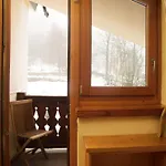 Shatush Hotel