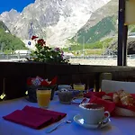 Hotel Shatush 3*