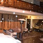 シャトゥーシュ オテル ホテル
